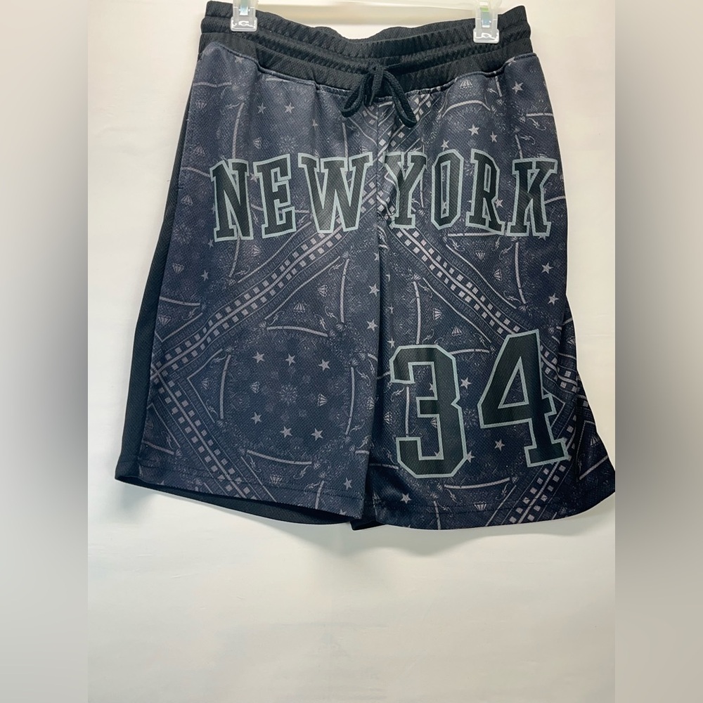 Carbon‎ Athletic Shorts W/New York 34 Graphic Geometric Pattern M Black/Gray